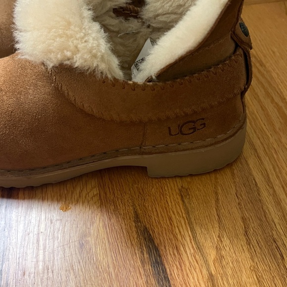 UGG MCKAY CHESTNUT SURDE SHEARLING BROWN ANKLE BOOTS WOMEN SIZE 7 - Picture 6 of 8